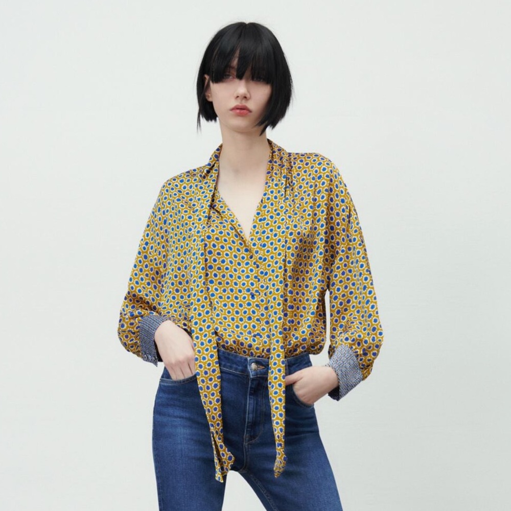 Printed flowy blouse shirt